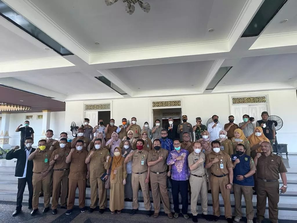  Kepala Pelaksana BPBD Provinsi Riau M.Edy Afrizal mengahadiri sekaligus mendampingi Gubernur Riau 