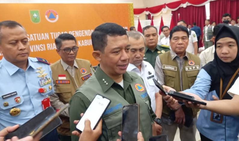 Riau Paling Banyak Semai Garam demi TMC, Kepala BNPB Minta Gubernur Lakukan Hal Ini